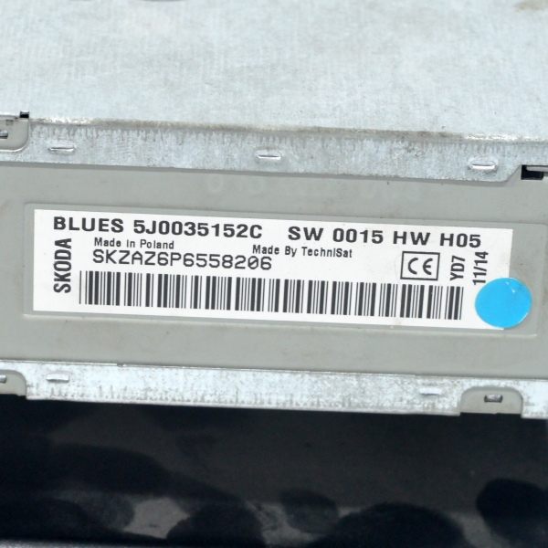 Радио Skoda Rapid 1.6 TDI 105 конски сили 5J0035152C