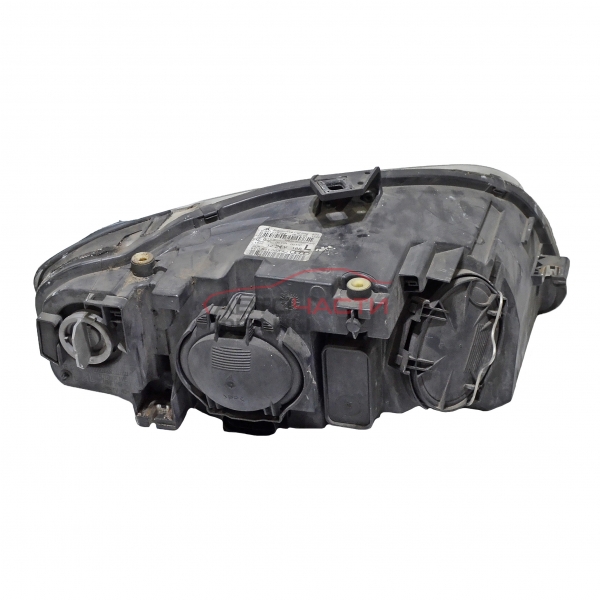 Ляв фар Audi A4 3.0 TDI 204 конски сили жълто стъкло на мигача