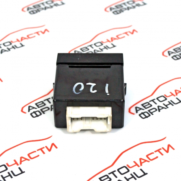 USB AUX порт Hyundai i20 1.2 i 86 конски сили 961201J000