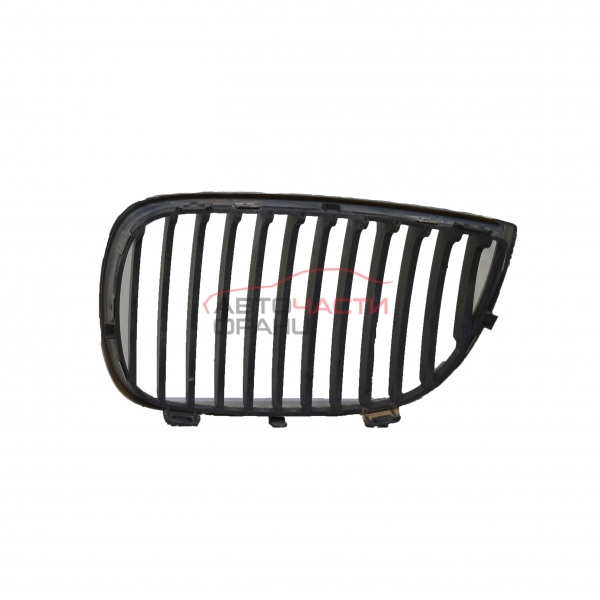 Дясна решетка BMW E87 2.0 бензин 129 конски сили 51.13-7077130
