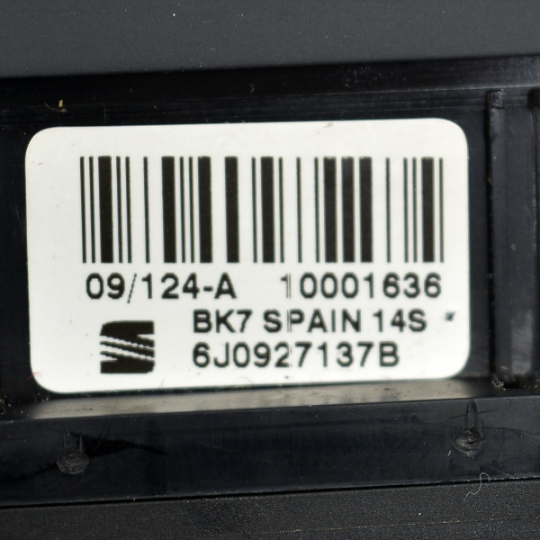 Бутон аварийни светлини Seat Ibiza 1.4 16V 85 конски сили 6J0927137B