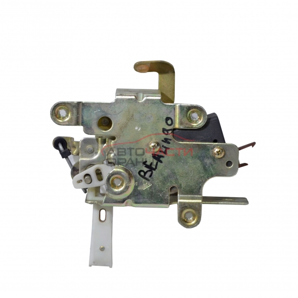 Машинка централно заден капак Citroen Berlingo 1.6 HDI 75 конски сили