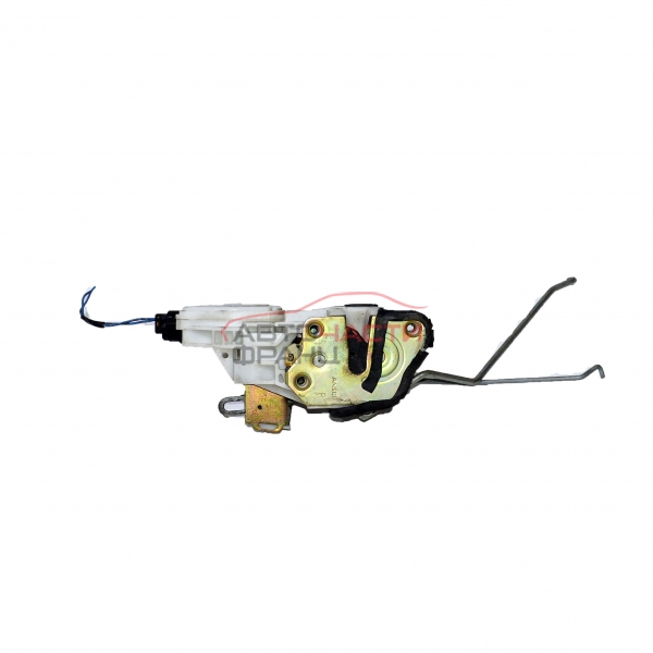 Предна дясна брава Mitsubishi Pajero III 3.2 DI-D 165 конски сили