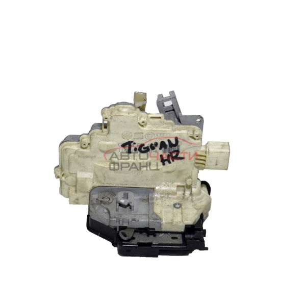 Задна дясна брава VW Tiguan 2.0 TDI 140 конски сили CZ3C4839016A