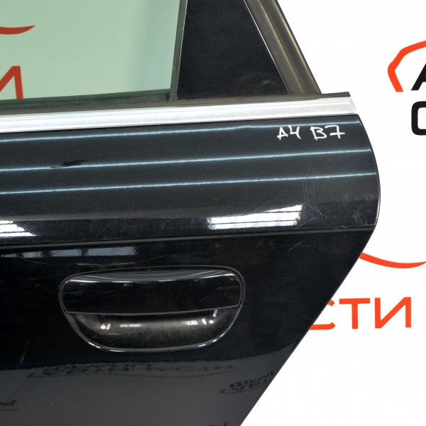 Задна лява врата Audi A4 комби 3.0 TDI 204 конски сили