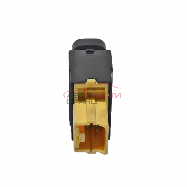 Бутон R/D Lock Mitsubishi Pajero III 3.2 DI-D 160 конски сили