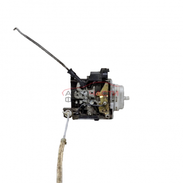 Предна дясна брава Audi A8 2.5 TDI 150 конски сили 4D1837016D 3 пина