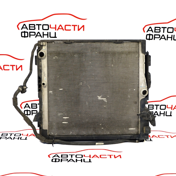 Воден радиатор BMW X6 M 5.0 i 555 конски сили 17117589467-07 2009г