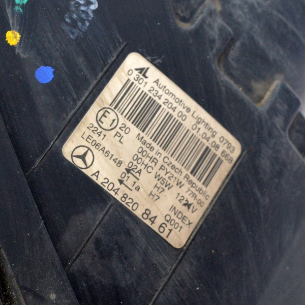 Десен фар Mercedes C Class W204 2.2 CDI 136 конски сили A2048208461