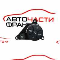 Десни бутони волан Mercedes C class W204 A2048210051