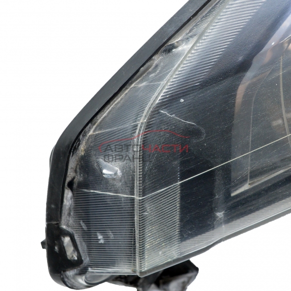 Десен фар Renault Laguna II 1.9 DCI 120 конски сили 8200481197