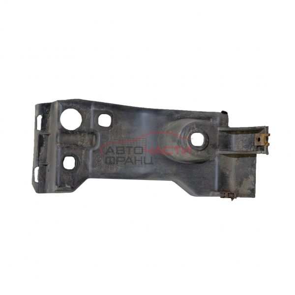 Десен държач предна броня Audi A8 4.0 TDI 275 конски сили 4E0853922D