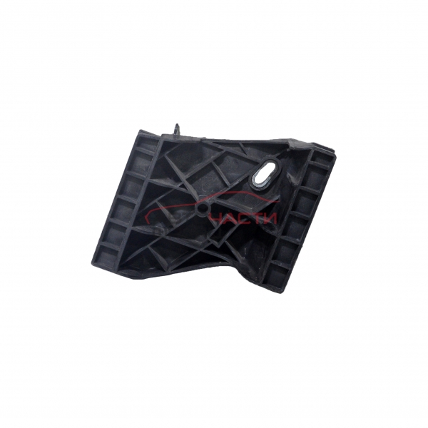 Ляв държач задна броня Audi A8 2.5 TDI 150 конски сили