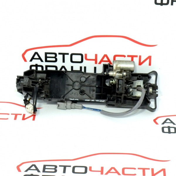 Предна дясна дръжка Nissan Note 1.5 DCI 90 конски сили