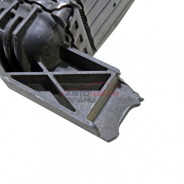 Интеркулер Nissan Pathfinder 2.5 DCI 163 конси сили