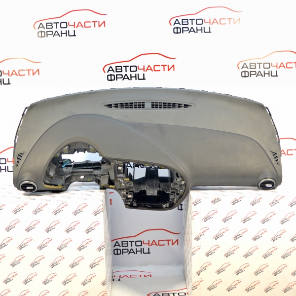 Арматурно табло Seat Leon 1.6 i 102 конски сили