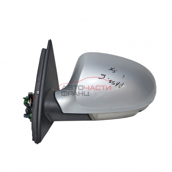 Ляво огледало VW Passat VI 1.6 TDI 105 конски сили 2009г