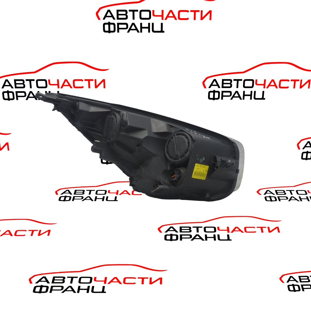 Ляв фар Kia Venga 1.6 CRDI 128 конски сили 030125720100