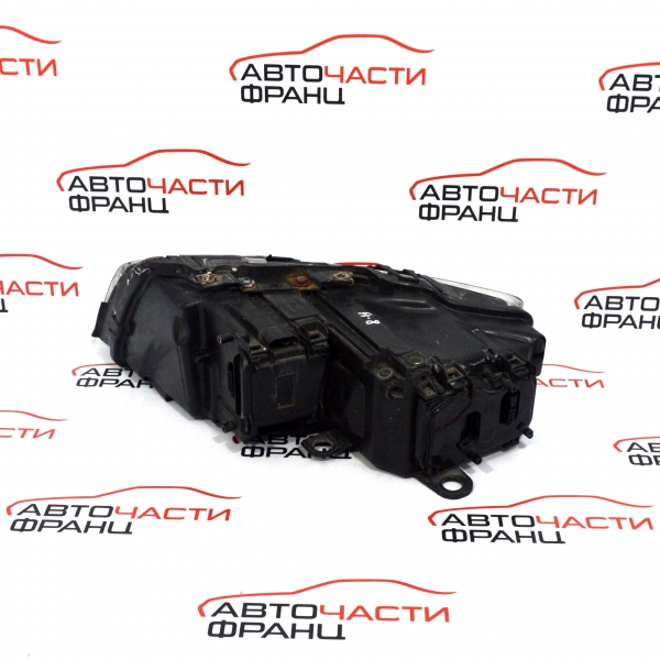 Десен фар Audi A8 4.2 i 335 конски сили 15815400RE
