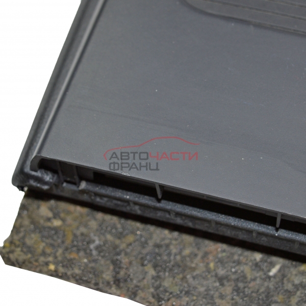 Средна конзола задна седалка BMW E92 2.0 D 177 конски сили