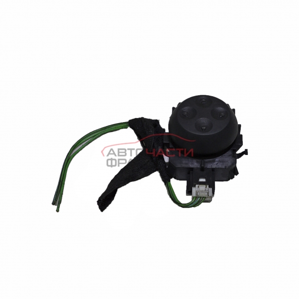 Бутон управление предна лява седалка Mercedes ML W164 3.0 CDI A2048702558