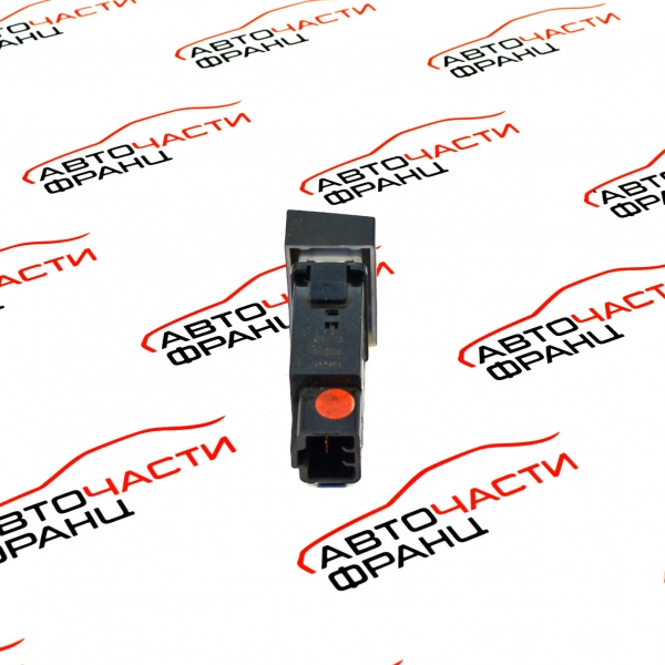 Бутон халогени Kia Sorento 2.5 CRDI 140 конски сили 937703Е000 2004г