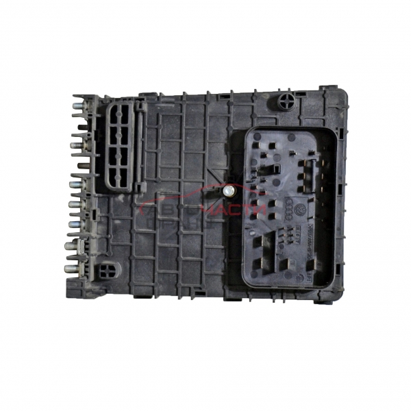 бушонно табло VW Passat VI 2.0 TDI 136 конски сили 3C0937125