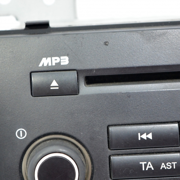 Радио CD Kia Ceed 1.6 CRDI 115 конски сили X96140-1H000