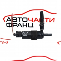 Помпичка измиване фарове Audi A5 2.0 TDI quattro 190 конски сили  8K0955681