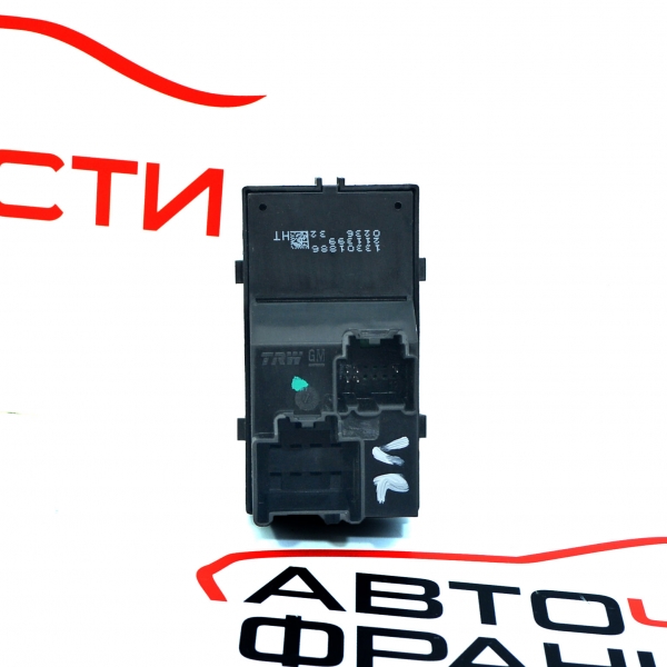 Преден десен бутон стъкло Opel Astra J 125 конски сили 13301886 2011г