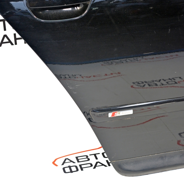 Задна дясна врата Audi A4 комби 3.0 TDI 204 конски сили