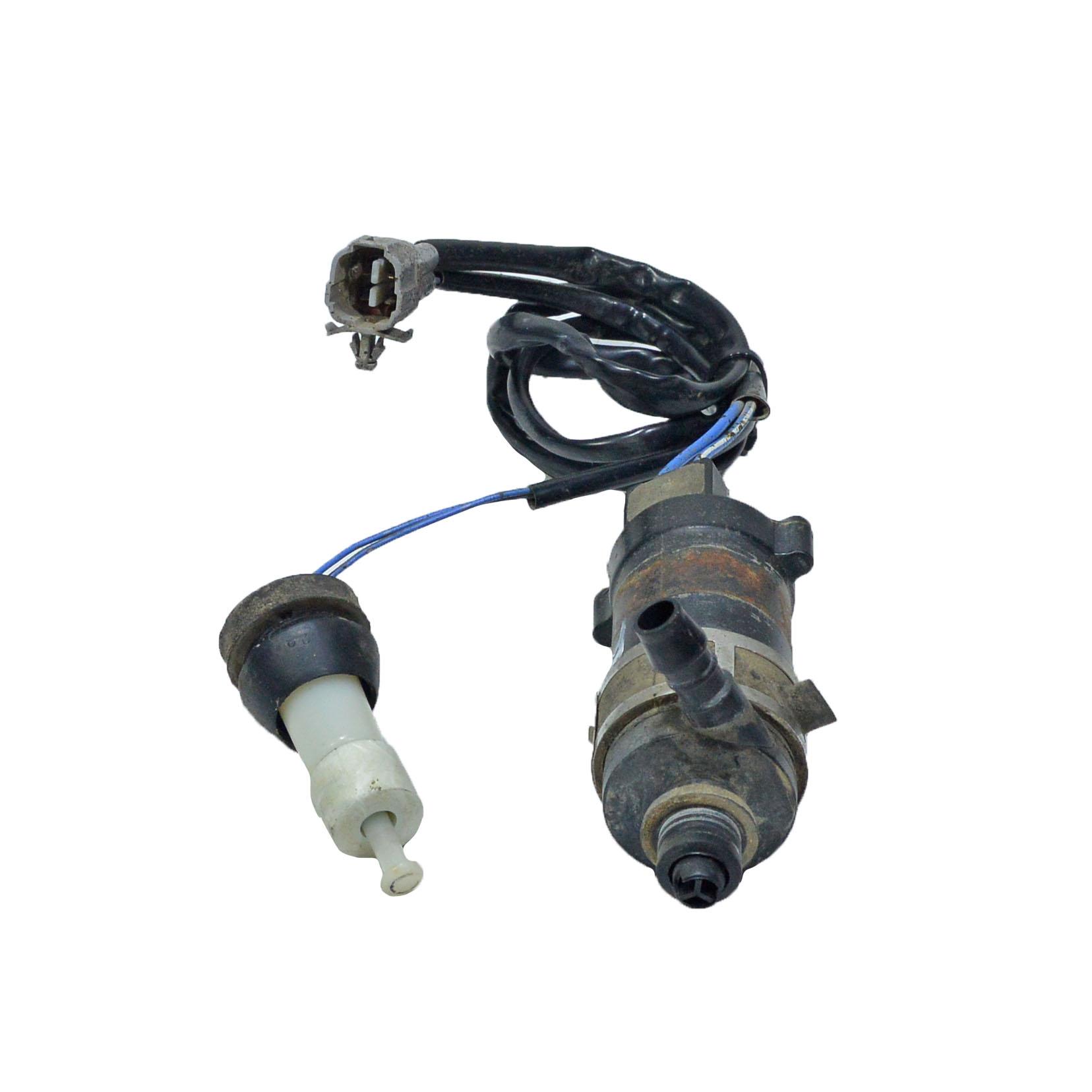 Помпичка измиване фар Mitsubishi Pajero III 3.2 Di-D 160 конски сили 2000г