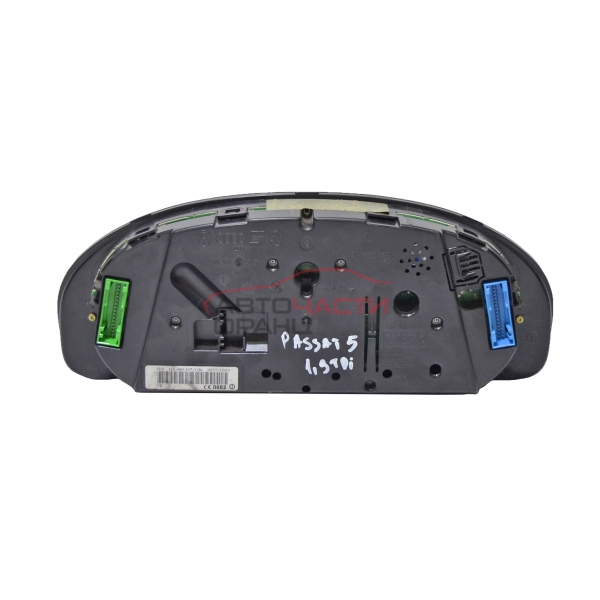 Километражно табло VW Passat V 1.9 TDI 130 конски сили 3B0920809C