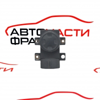 Бутони предна лява седалка Audi A8 4.2 FSI 350 конски сили 4E0959777