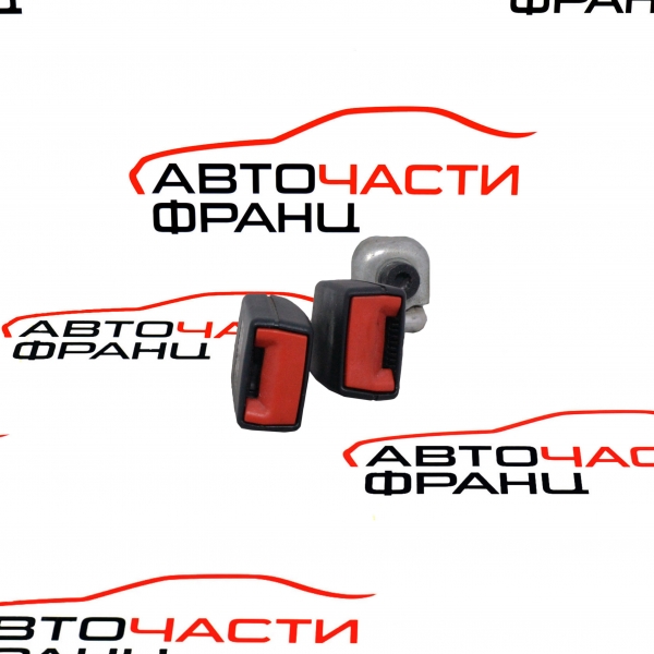 Задна средна закопчалка колан VW Passat VI 2.0 FSI 150 конски сили 3C0857739B