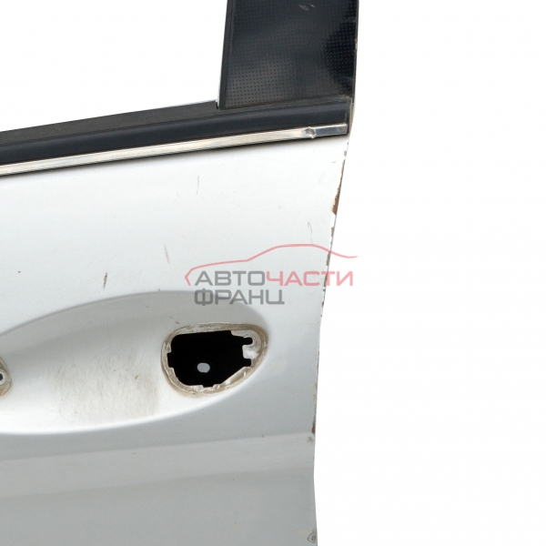 Предна лява врата Mercedes B class W245 2.0 CDI 109 конски сили