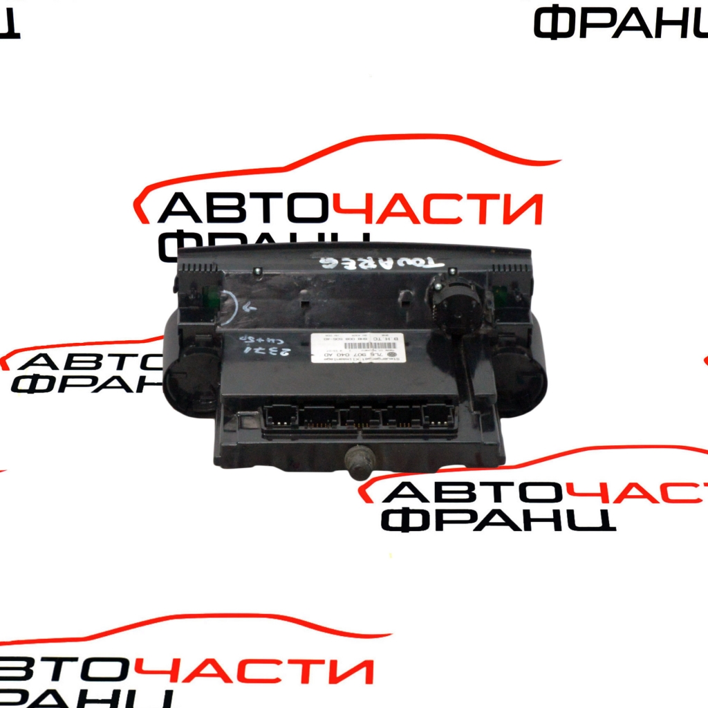 Панел климатроник VW Touareg 3.0 TDI 240 конски сили 7L6907040AD