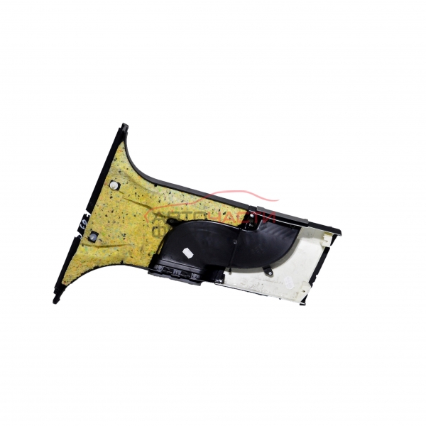 конзола средна дясна колонка BMW E65 3.0i 231 конски сили 51.43-7001