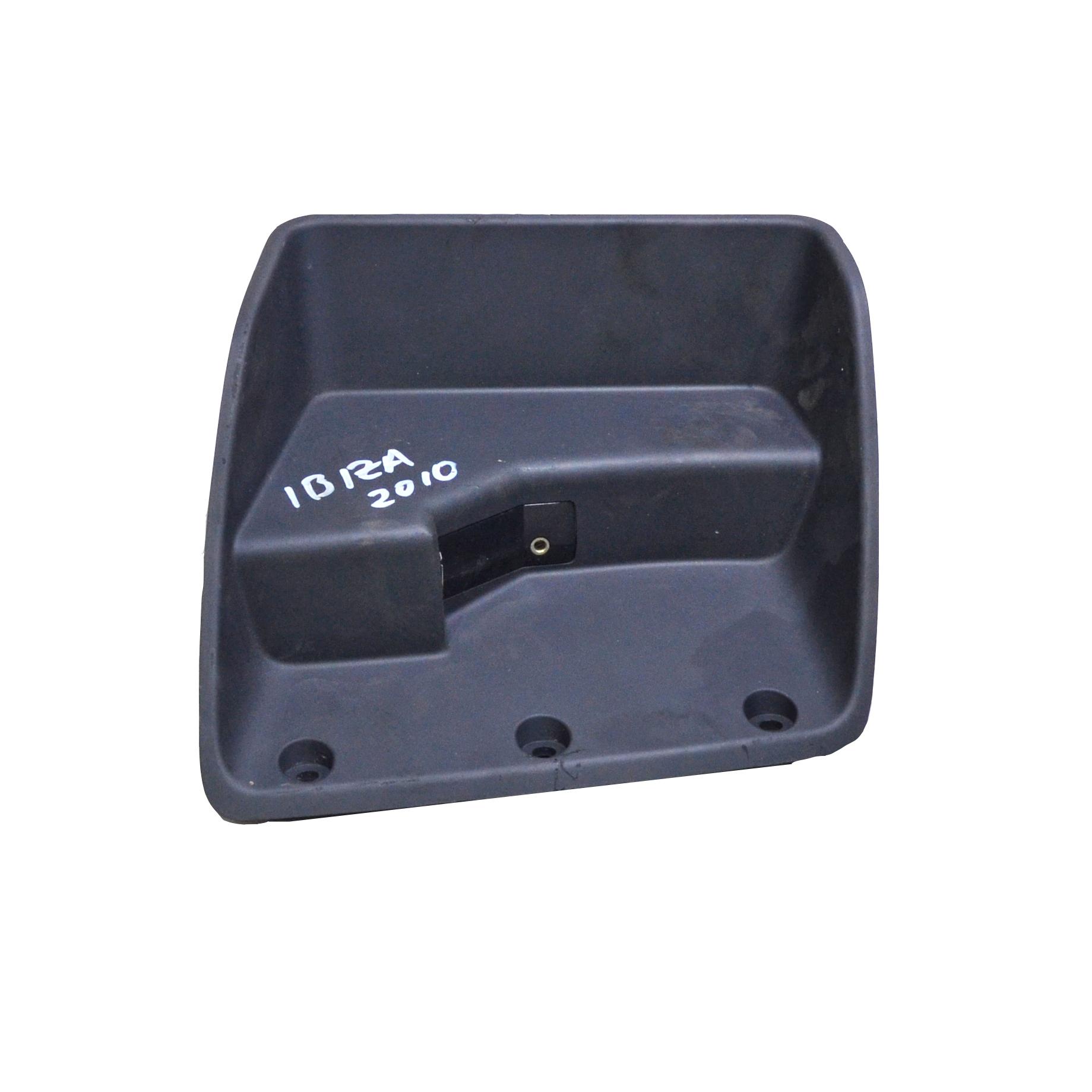 USB AUX порт Seat Ibiza 1.2 i 60 конски сили