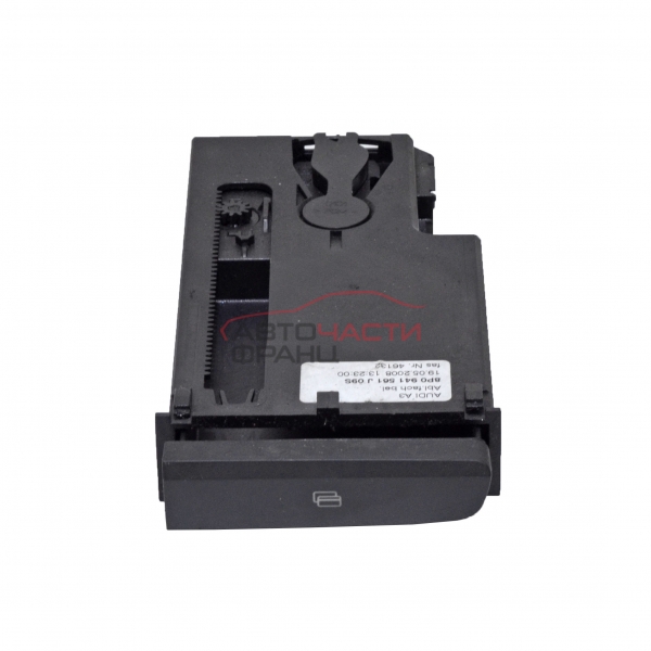 Визитник Audi A3 2.0 TDI 140 конски сили 8P0941561J09S