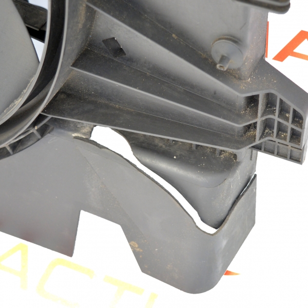 Перка охлаждане воден радиатор Volvo XC90 2.4 D5 163 конски сили 30612864