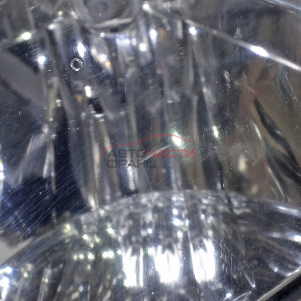 Ляв фар Toyota Yaris 1.4 D-4D 75 конски сили