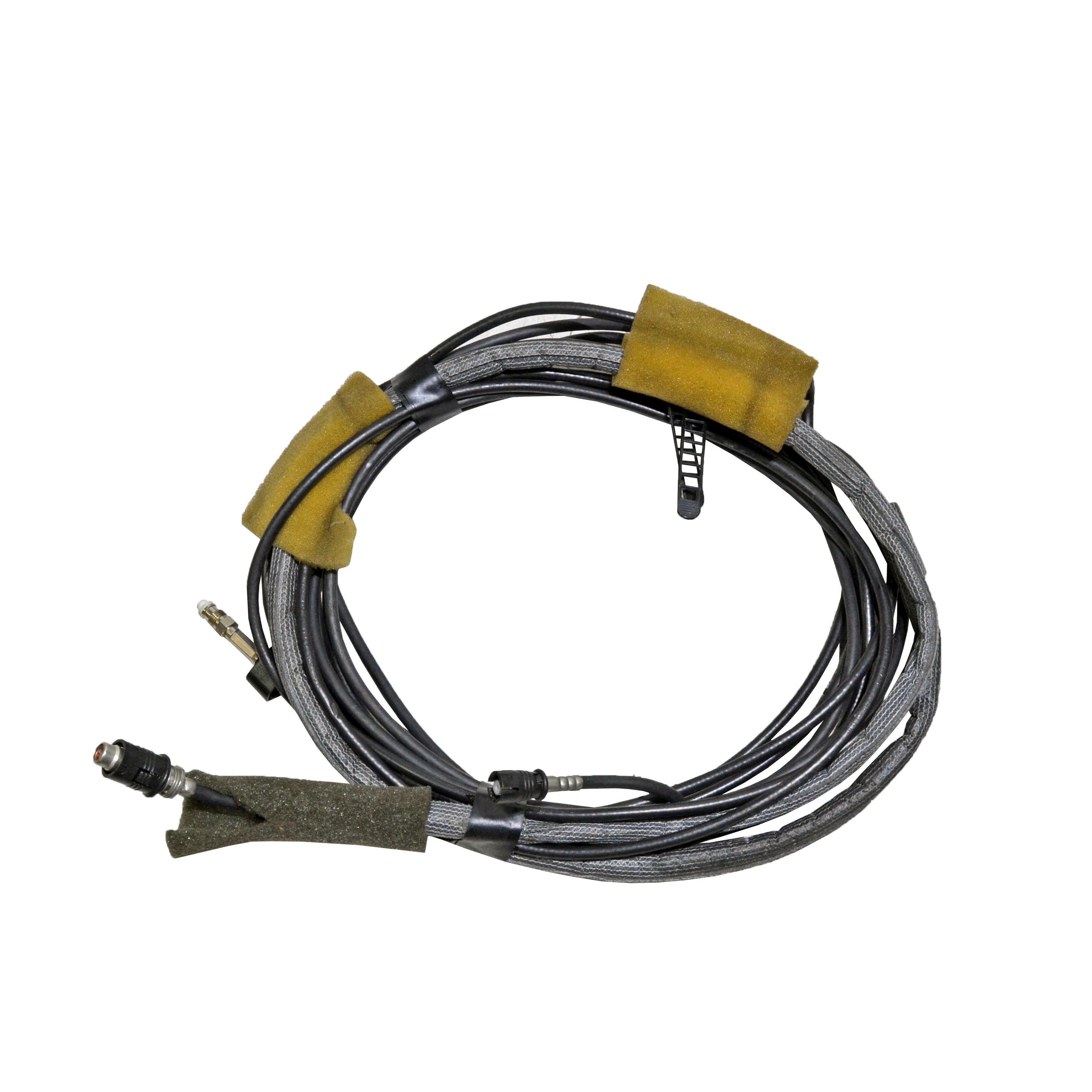 Инсталация антена VW Passat IV 1.9 TDI 90 конски сили 3B5035550B