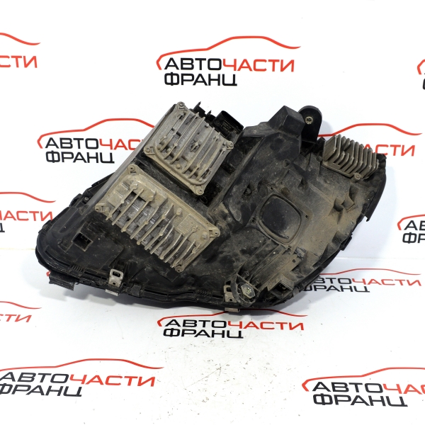 Десен фар Mercedes C class W205 450 AMG 367 конски сили A2059068002