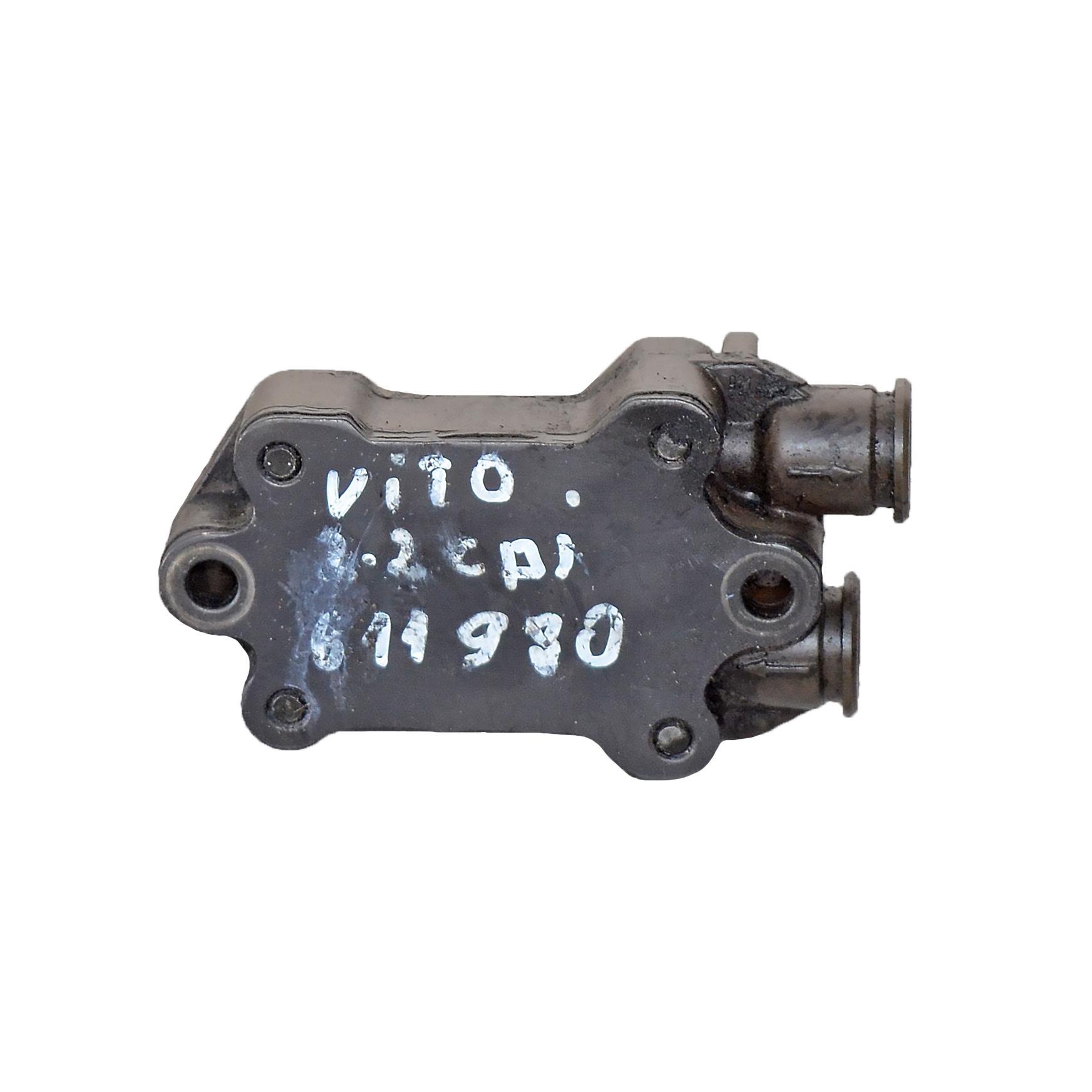 Механична горивна помпа Mercedes Vito 2.2 CDI 122 конски сили A6110900250