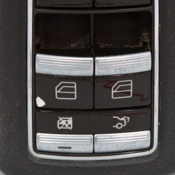 Панел бутони стъкло Mercedes S Class W221 S 500 4 435 конски сили A2218214951
