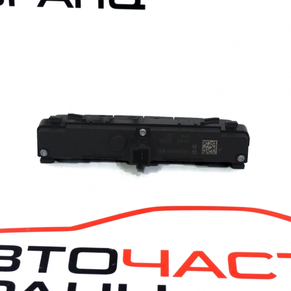 Бутон парктроник Mercedes C class W205 450 AMG A2059050451