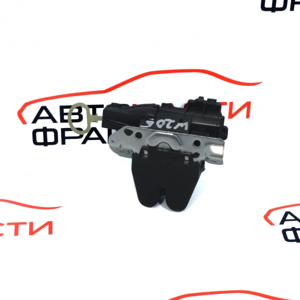 Брава заден капак Mercedes C class W205 450 AMG 367 конски сили A1177500085