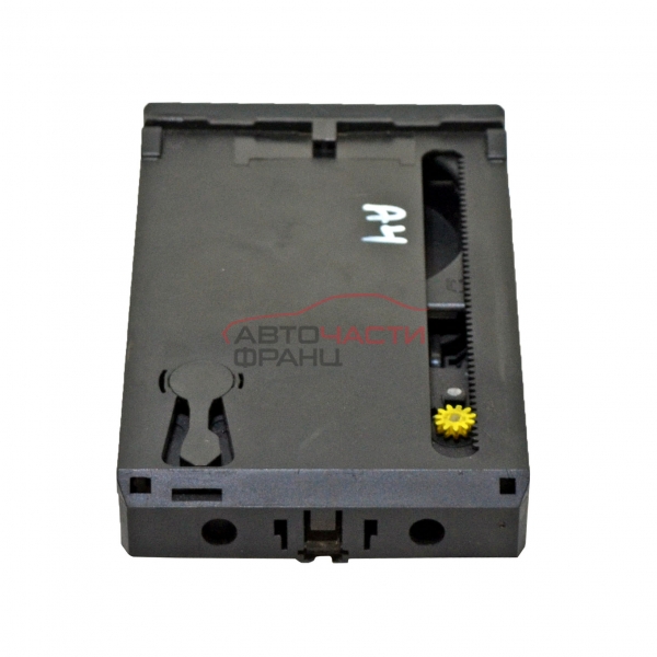 Поставка чаша Audi A4 3.0 i 220 конски сили 8H1862534A