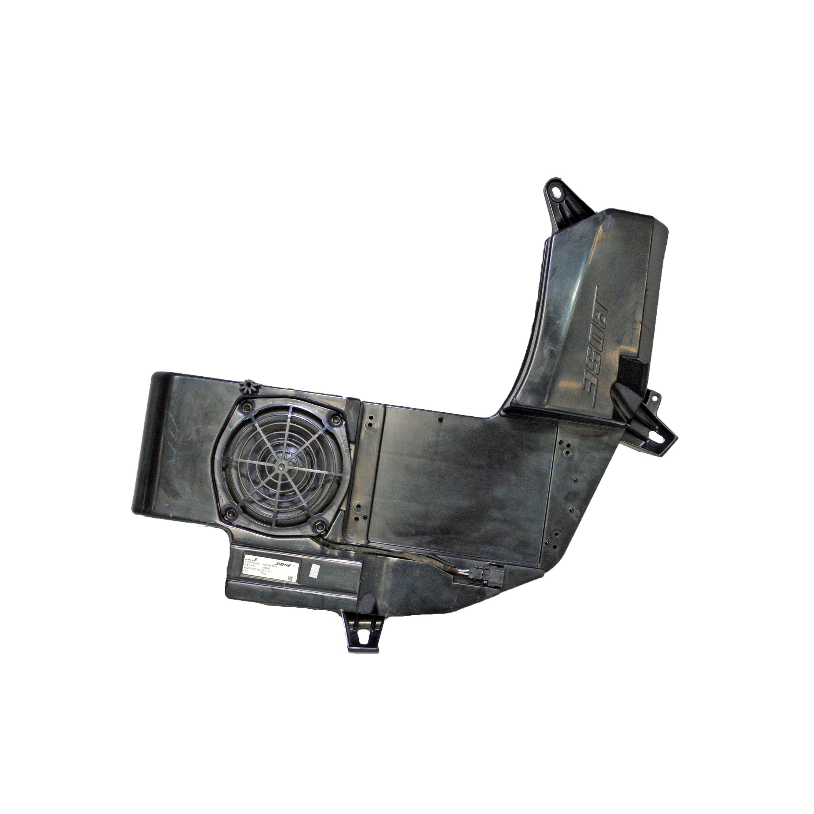 Субуфер Audi A4 1.8 T 163 конски сили 8E9035382A